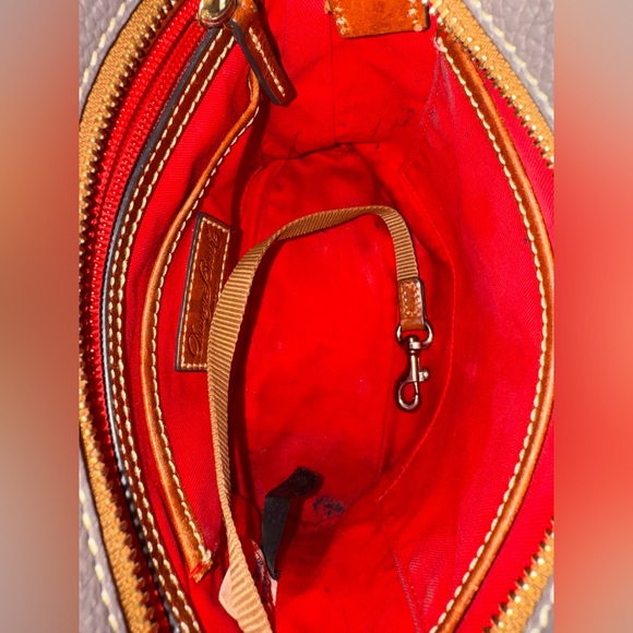 Dooney & Bourke Pebbled Leather Crossbody Taupe Zip Bag - Picture 8 of 9